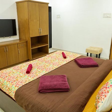 Surya Kiran Miramar Bed & Breakfast Панаджи Стая снимка