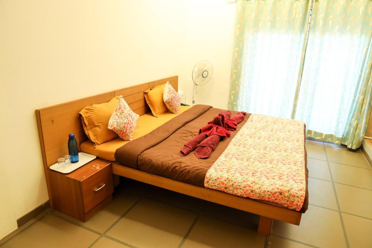 Surya Kiran Miramar Bed & Breakfast Панаджи Екстериор снимка