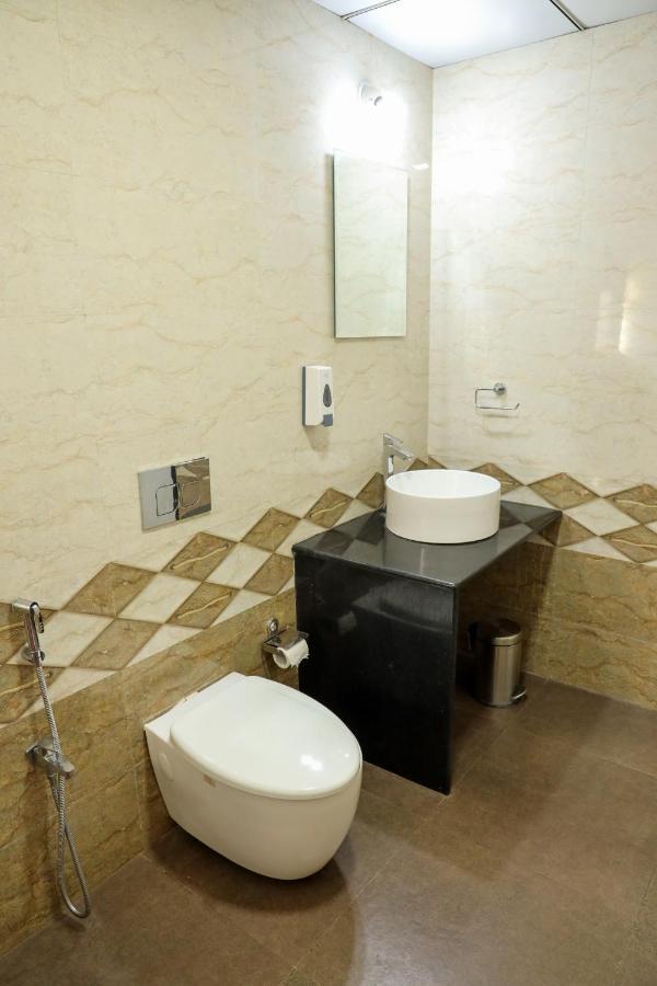 Surya Kiran Miramar Bed & Breakfast Панаджи Екстериор снимка