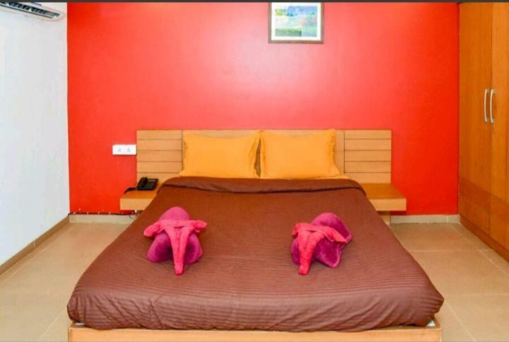 Surya Kiran Miramar Bed & Breakfast Панаджи Екстериор снимка