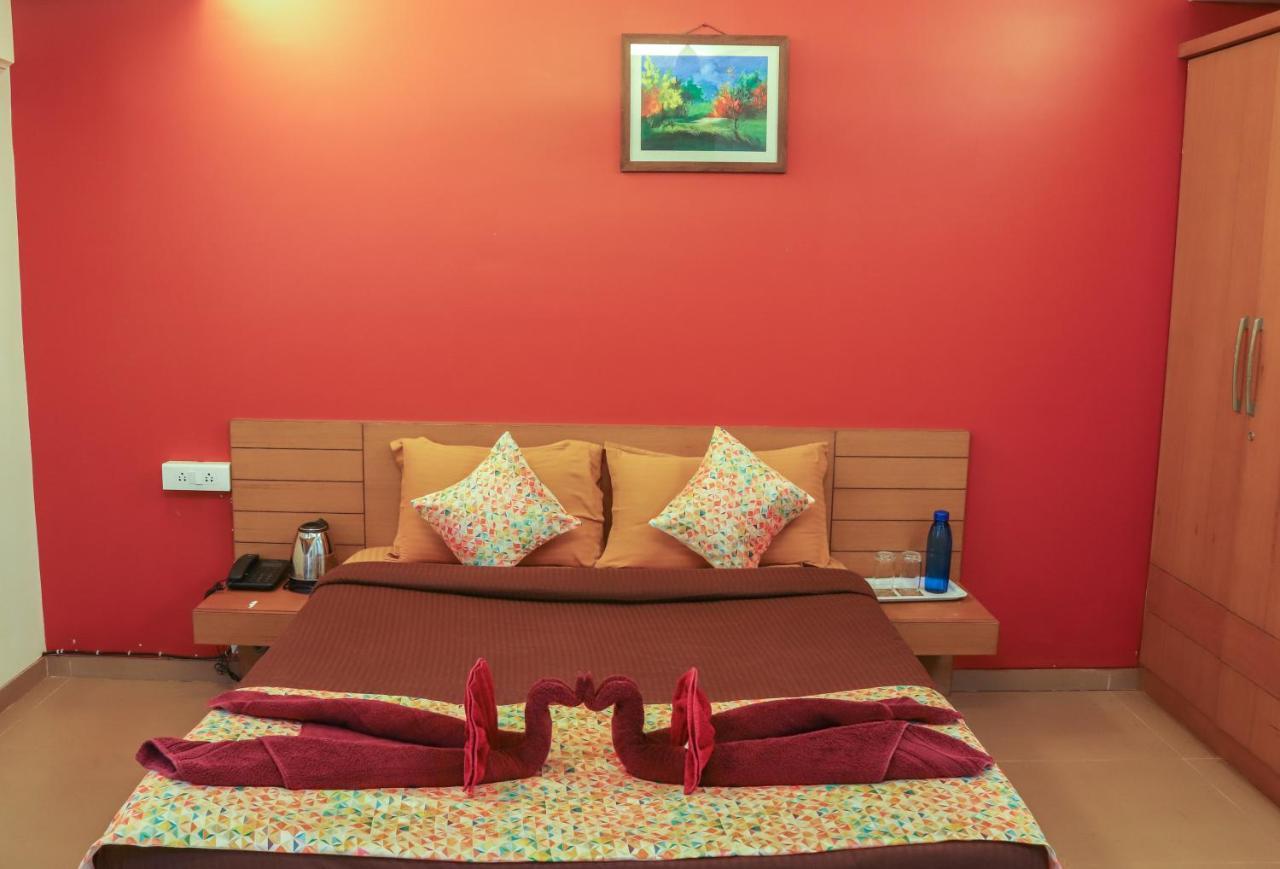 Surya Kiran Miramar Bed & Breakfast Панаджи Екстериор снимка